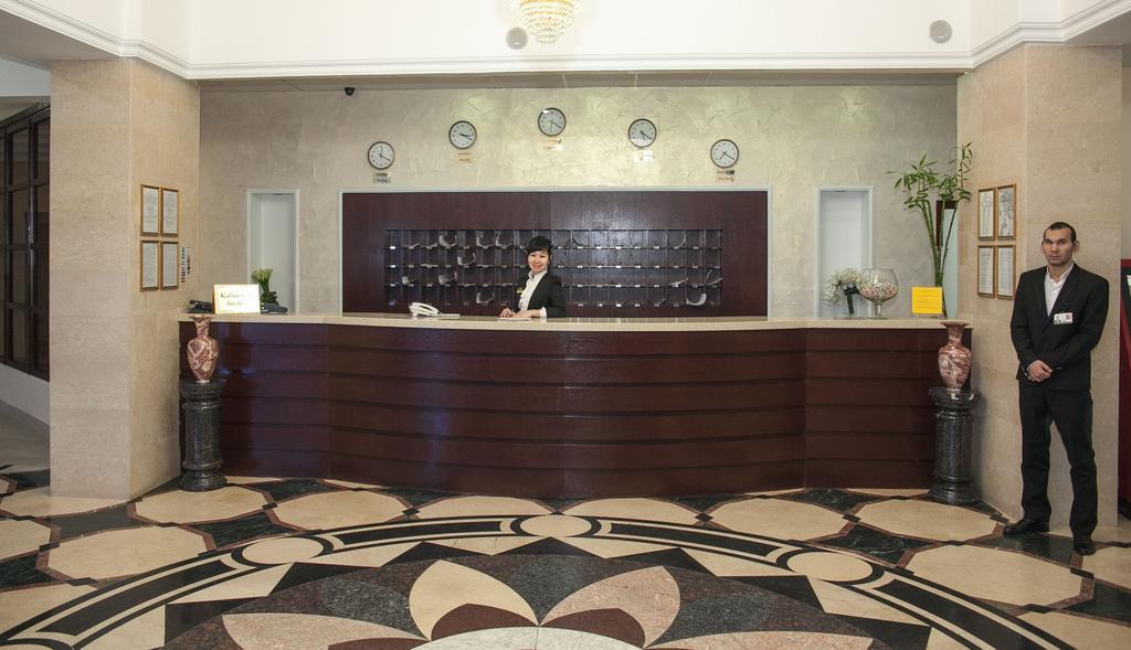 哈萨克斯坦酒店 阿特劳 外观 照片